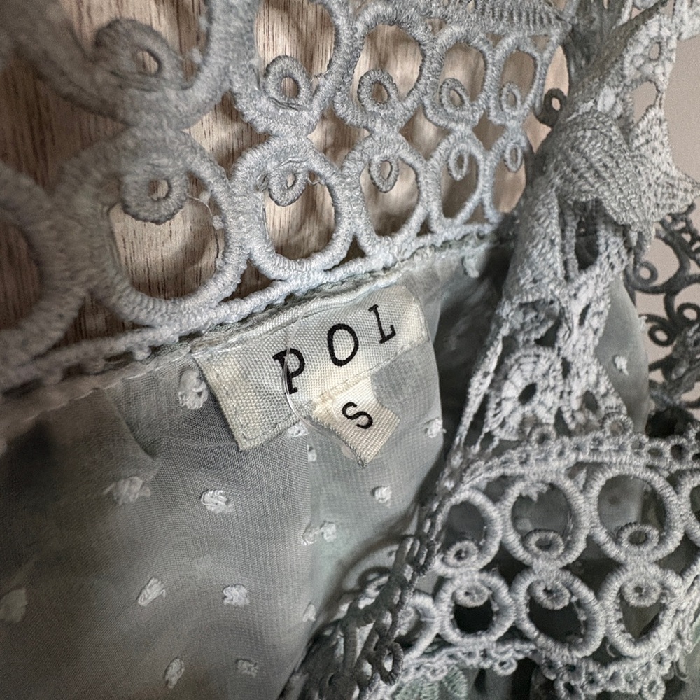 POL Green Floral Lace Strap Tank Top – Size S - Picture 7 of 7